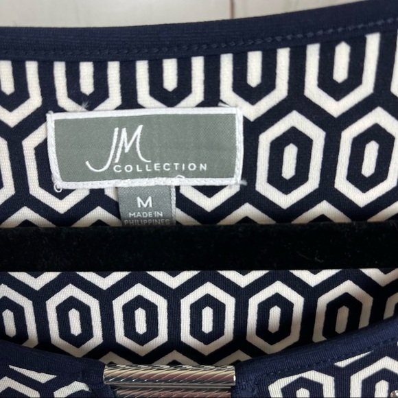 JM Collection long sleeve printed dress with embellished neckline medium - Picture 3 of 8